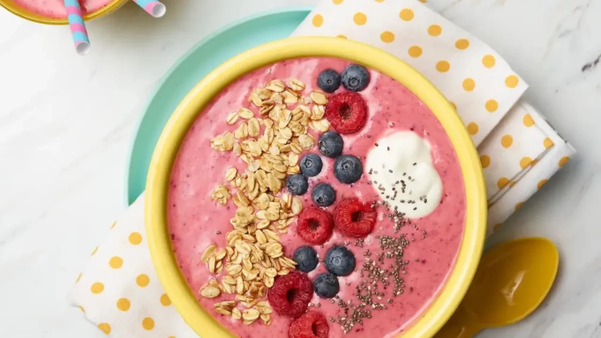 Mixed Berries and Banana Smoothie